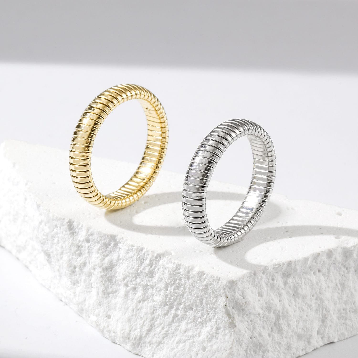 Mona ribbed dome ring